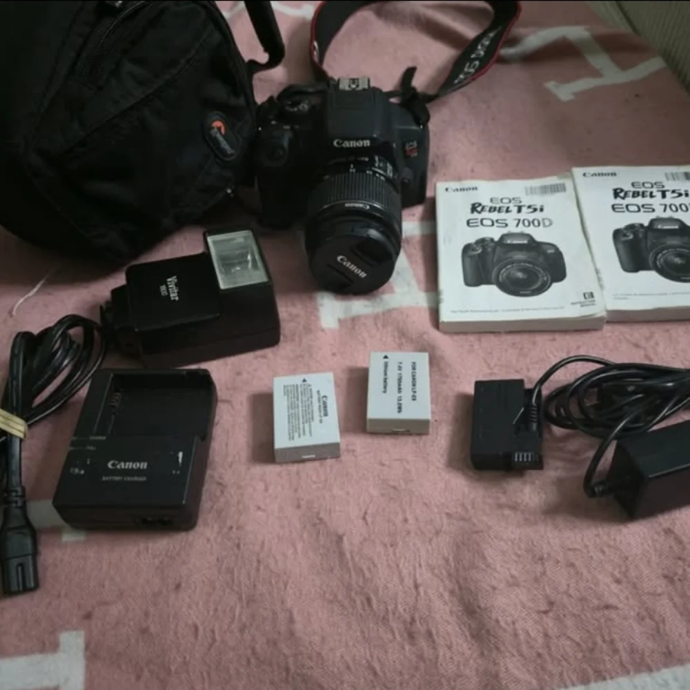 Canon Black Digital Camera Kit with Essential Accessories